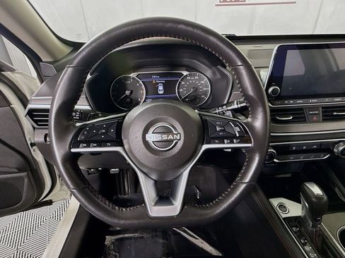 Certified 2023 Nissan Altima 2.5 SR image 19