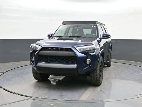 Used 2019 Toyota 4Runner TRD Off-Road Premium AWD/4WD image 26
