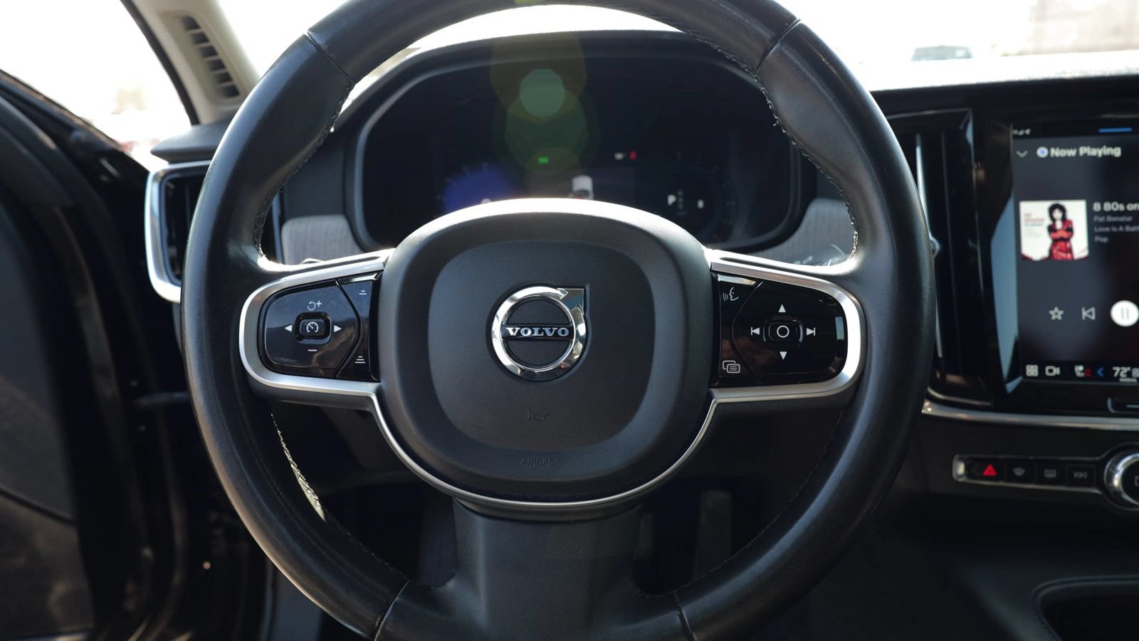 Used 2023 Volvo S90 B6 Plus AWD/4WD image 19