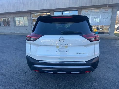 Used 2023 Nissan Rogue SL image 7