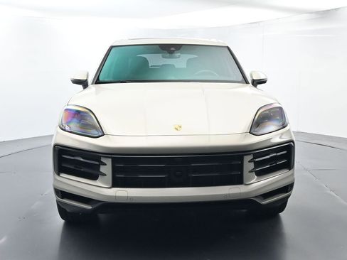 Certified 2026 Porsche Cayenne S AWD/4WD image 18