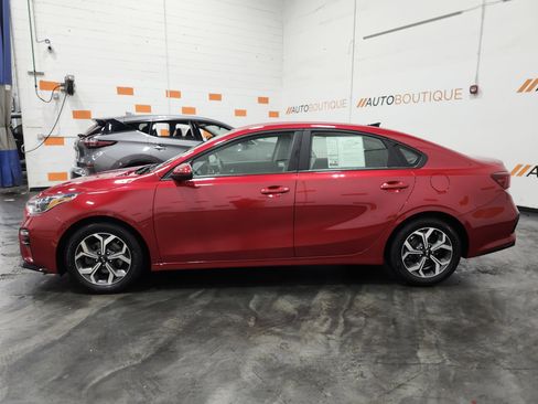 Used 2020 Kia Forte LXS FWD image 12