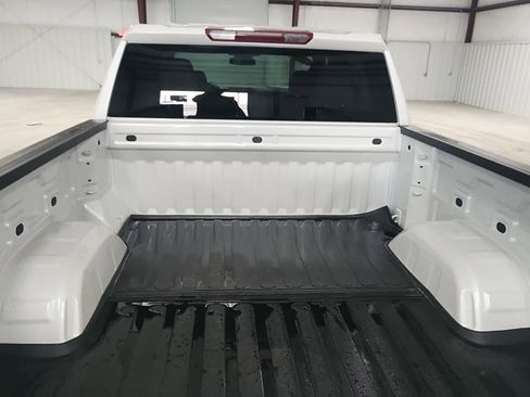 Used 2024 GMC Sierra 1500 SLT w/ X31 Off-Road Package image 20