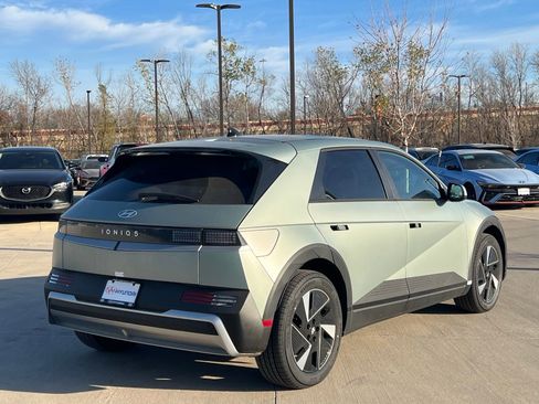 New 2026 Hyundai Ioniq 5 SEL image 11