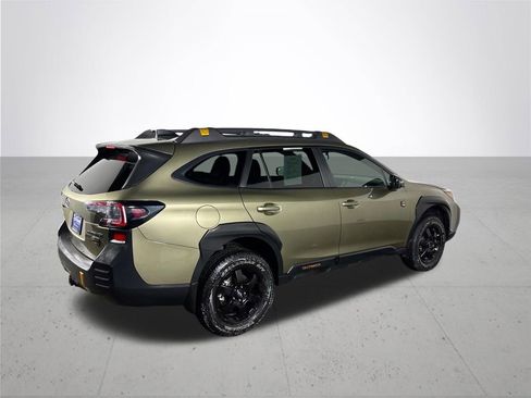 Used 2025 Subaru Outback Wilderness image 7