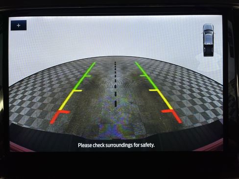 Used 2022 Ford F250 Lariat w/ Tremor Off-Road Package image 25