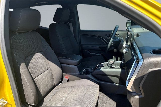 Used 2024 GMC Canyon Elevation RWD image 30