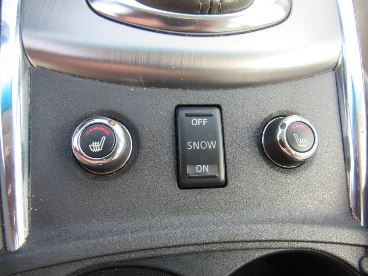 Used 2011 INFINITI G37 x Sedan w/ Premium Pkg AWD/4WD image 37