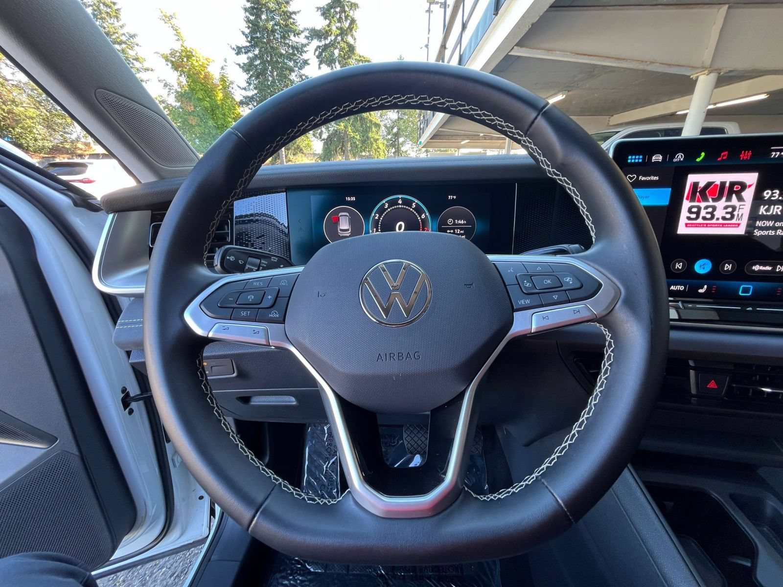 Used 2026 Volkswagen Tiguan SE AWD/4WD image 29