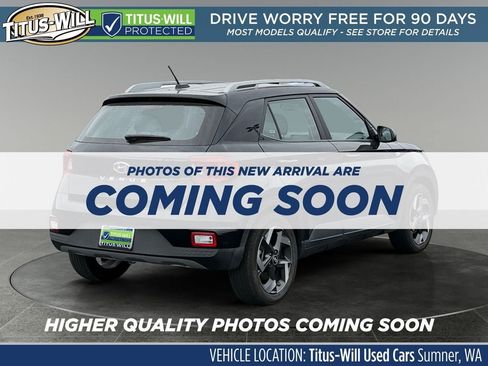 Used 2025 Hyundai Venue SEL FWD image 4