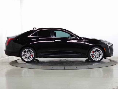 Used 2023 Cadillac CT4 Premium Luxury image 9