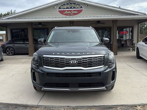 Used 2020 Kia Telluride EX w/ Towing Package FWD image 2