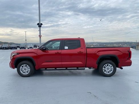 New 2026 Toyota Tundra SR5 AWD/4WD image 7