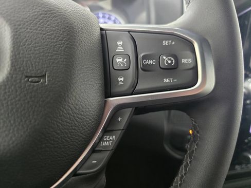 New 2026 RAM 3500 Big Horn AWD/4WD image 26