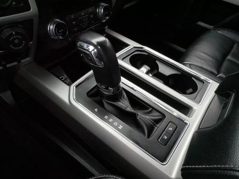 Used 2019 Ford F150 Lariat w/ Equipment Group 502A Luxury image 24