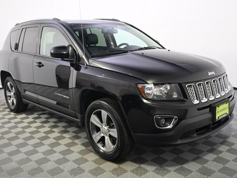 Used 2017 Jeep Compass High Altitude AWD/4WD image 8