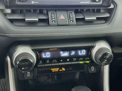 Used 2020 Toyota RAV4 XLE Premium FWD image 24