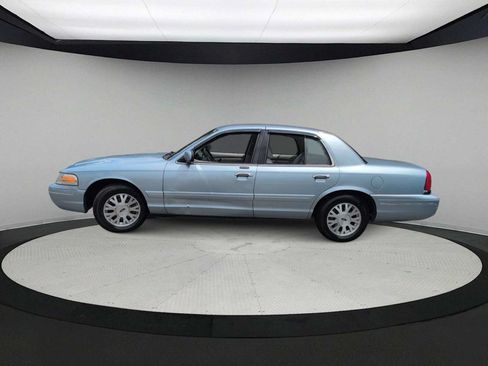 Used 2003 Ford Crown Victoria LX RWD image 5
