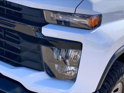 Used 2025 Chevrolet Silverado 2500 W/T image 28