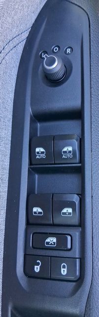 Used 2024 Jeep Compass Latitude AWD/4WD image 10