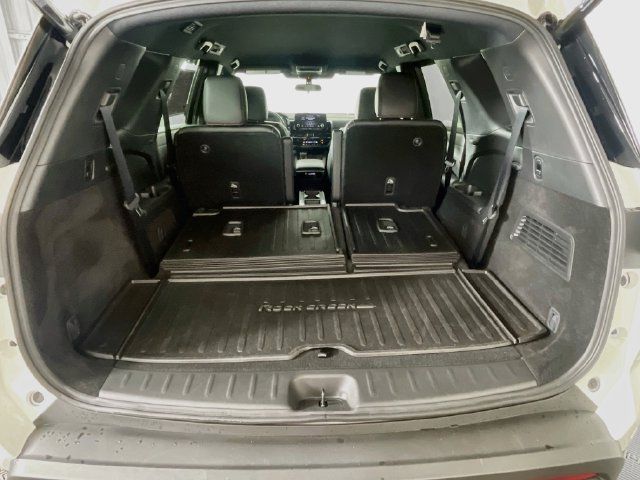Used 2025 Nissan Pathfinder Rock Creek AWD/4WD image 26