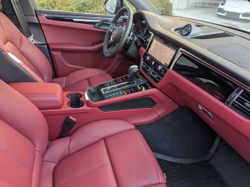 New 2026 Porsche Macan S image 27