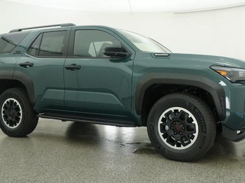 New 2026 Toyota 4Runner TRD Off-Road Premium AWD/4WD image 28