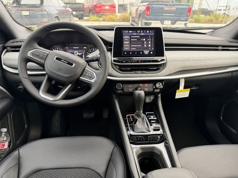 New 2026 Jeep Compass Latitude AWD/4WD image 10