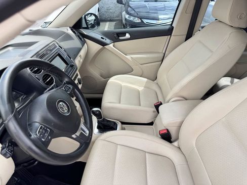 Used 2016 Volkswagen Tiguan S FWD image 36