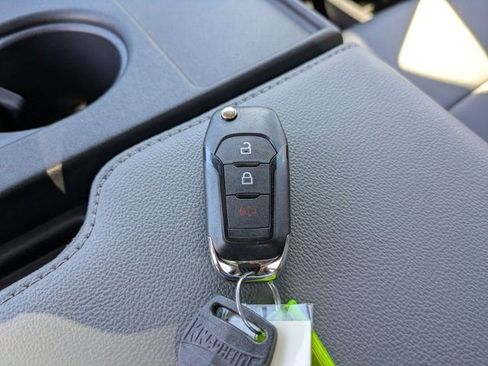 New 2026 Ford F250 XL w/ XL Chrome Package image 28