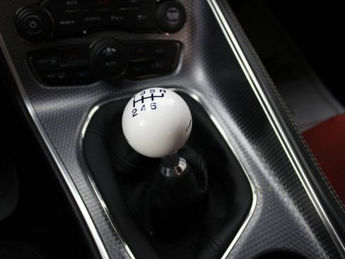 Used 2017 Dodge Challenger SRT Hellcat image 23