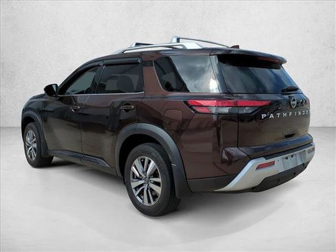 Used 2022 Nissan Pathfinder SL image 7