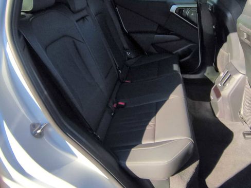 Used 2025 BMW X3 M50 w/ Premium Package image 22