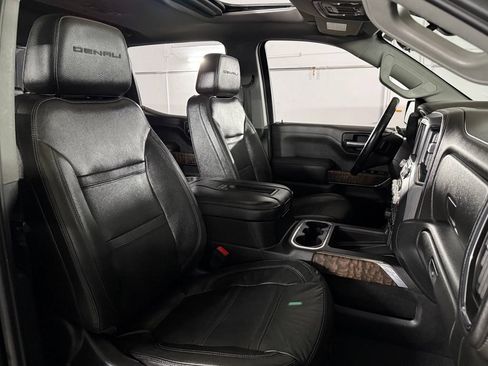 Used 2019 GMC Sierra 1500 Denali w/ Denali Ultimate Package AWD/4WD image 32