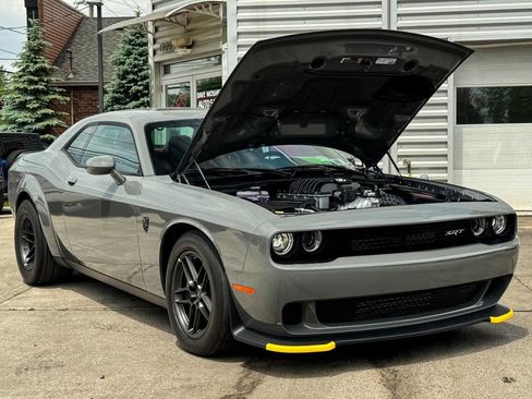 Used 2023 Dodge Challenger SRT Hellcat Redeye RWD image 2