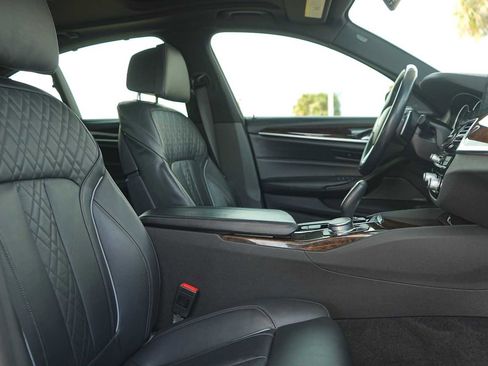 Used 2018 BMW 540i image 15