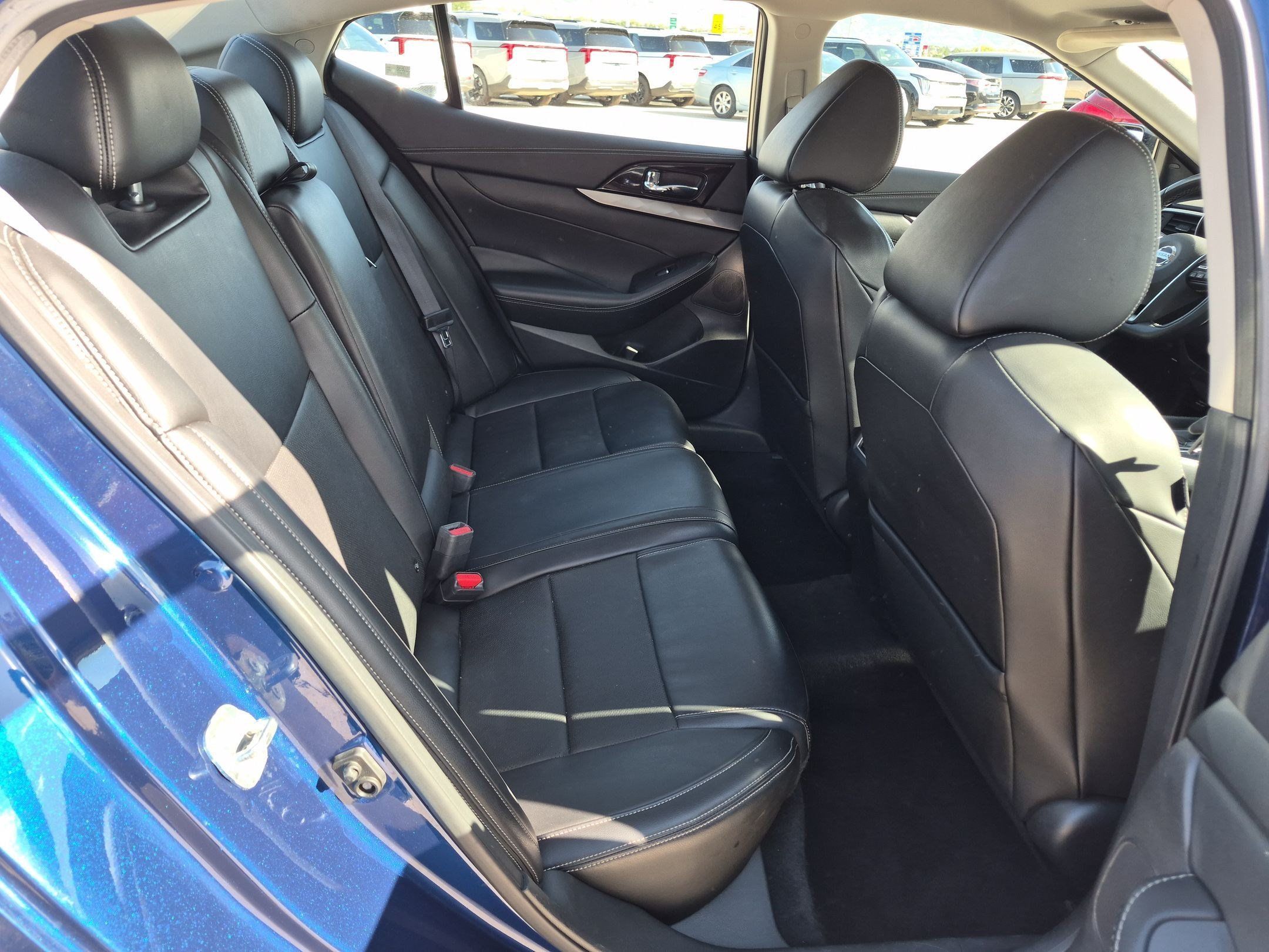 Used 2022 Nissan Maxima SV w/ Floor Mat Group FWD image 28