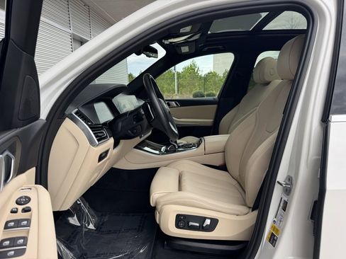 Used 2022 BMW X5 xDrive45e w/ Climate Comfort Package image 24