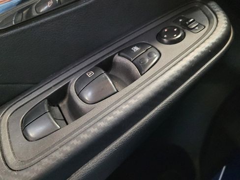 Used 2021 Nissan Versa SV FWD image 27