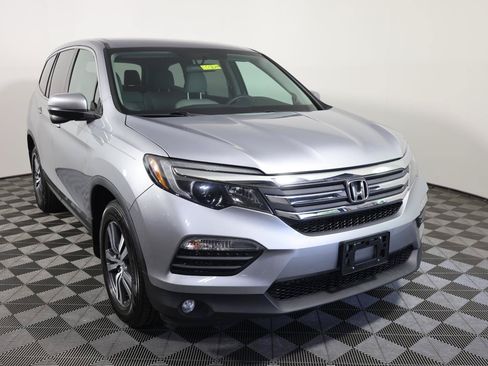 Used 2018 Honda Pilot EX image 3