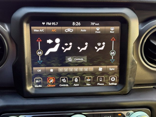Used 2022 Jeep Gladiator Sport AWD/4WD image 21