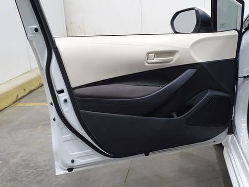 Used 2024 Toyota Corolla LE image 14