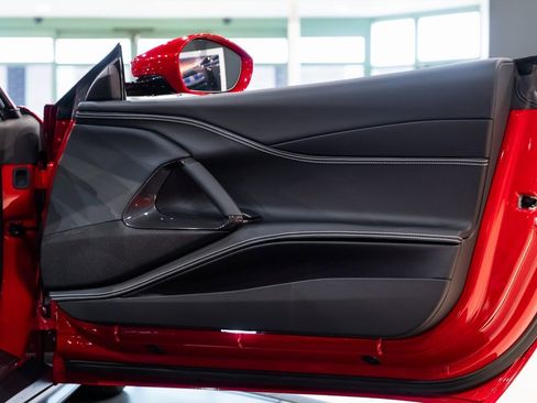 Certified 2022 Ferrari 812 GTS image 43