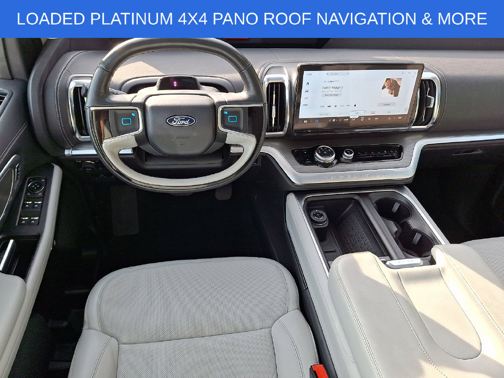 Used 2025 Ford Expedition Platinum w/ Driver's Package AWD/4WD image 12