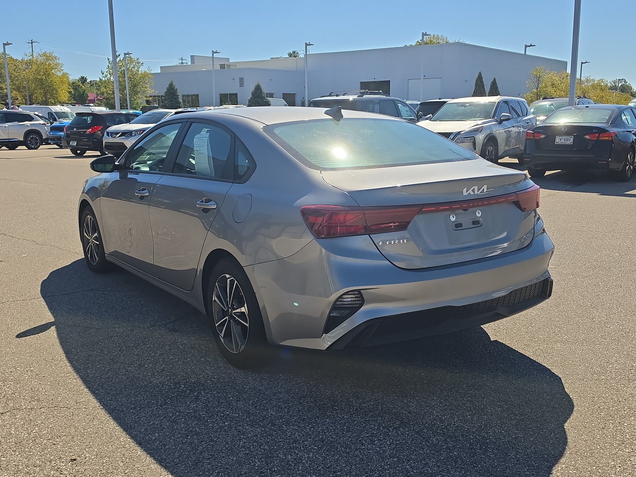 Used 2023 Kia Forte LXS FWD image 5