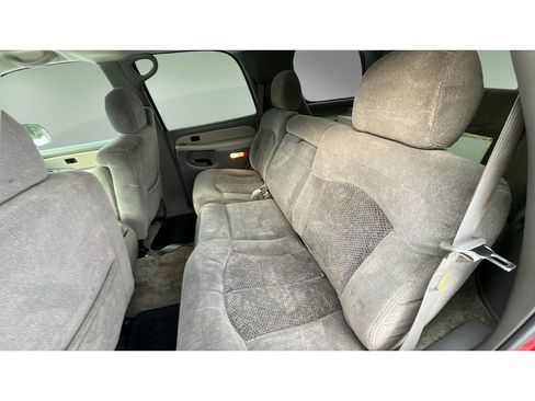Used 2002 Chevrolet Tahoe LS w/ 3rd Row Seat Pkg image 27