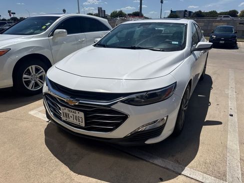 Used 2023 Chevrolet Malibu LT FWD image 1