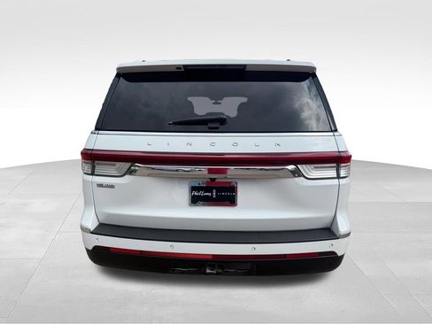 Certified 2024 Lincoln Navigator L Reserve AWD/4WD image 7