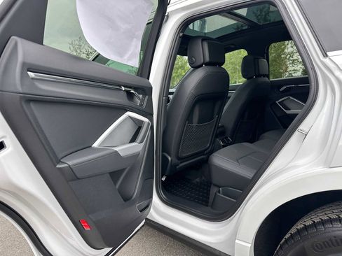 New 2025 Audi Q3 2.0T Premium image 14