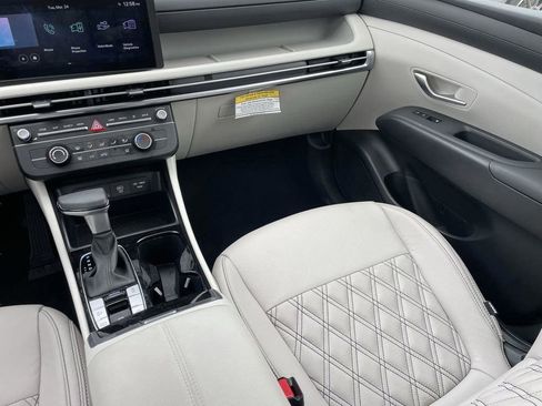 New 2026 Hyundai Tucson SE image 21